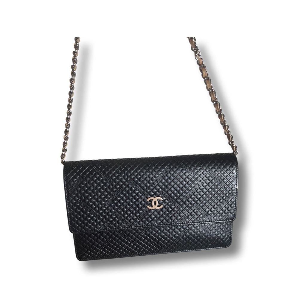 Original Chanel wallet on chain with original tag NWT